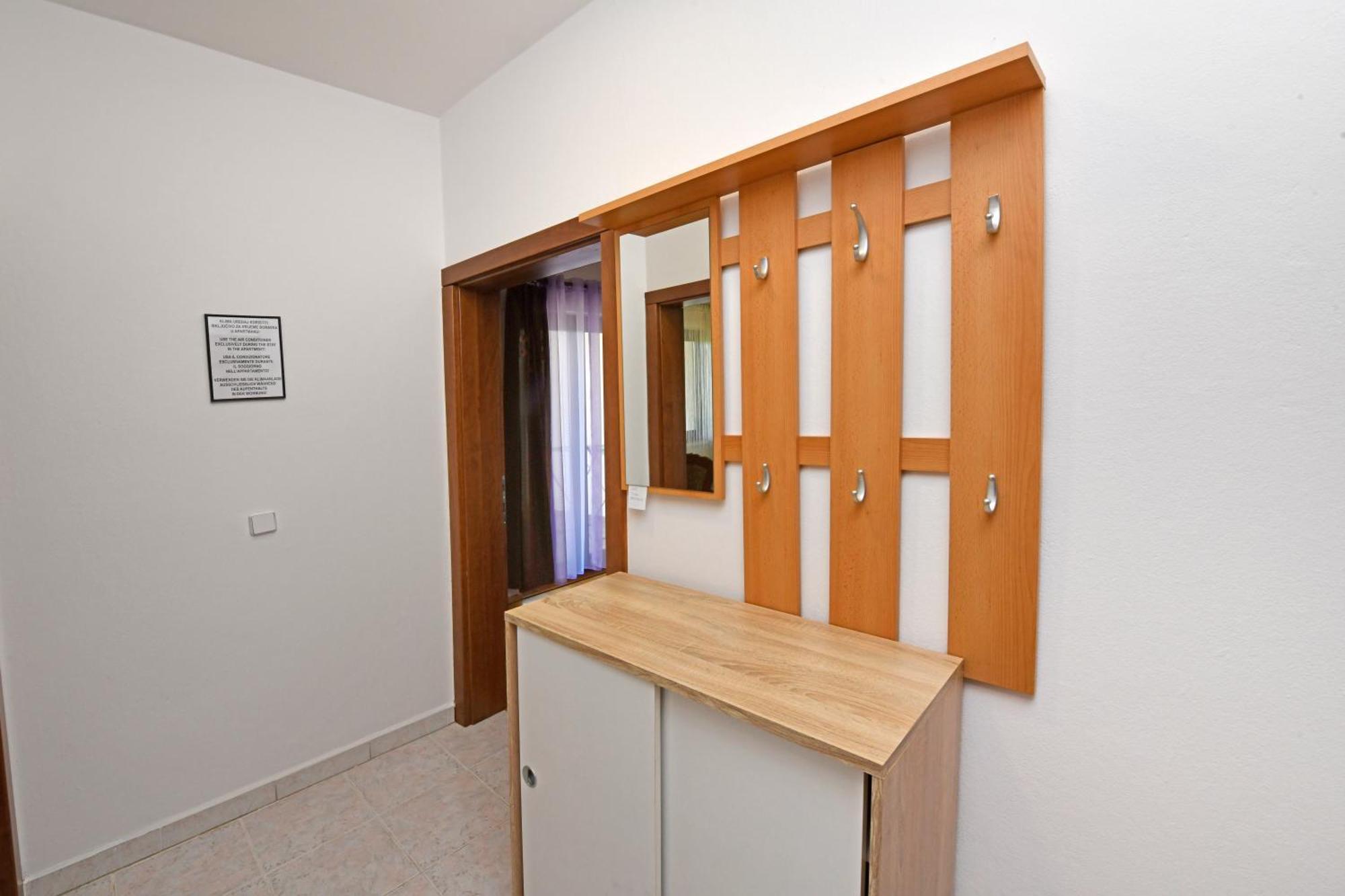 Dulabic Apartment *